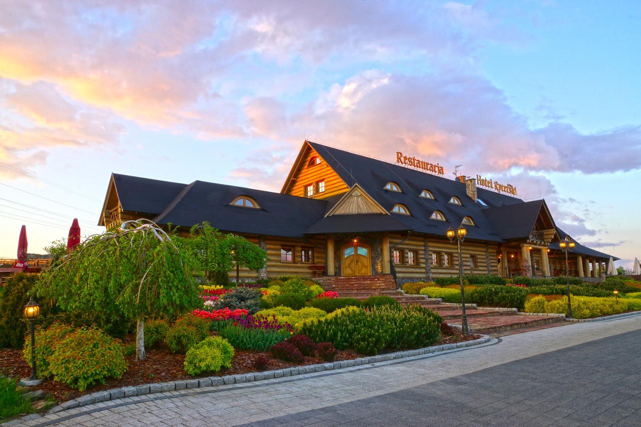Hotel Rycerski Czeladź Buitenkant foto